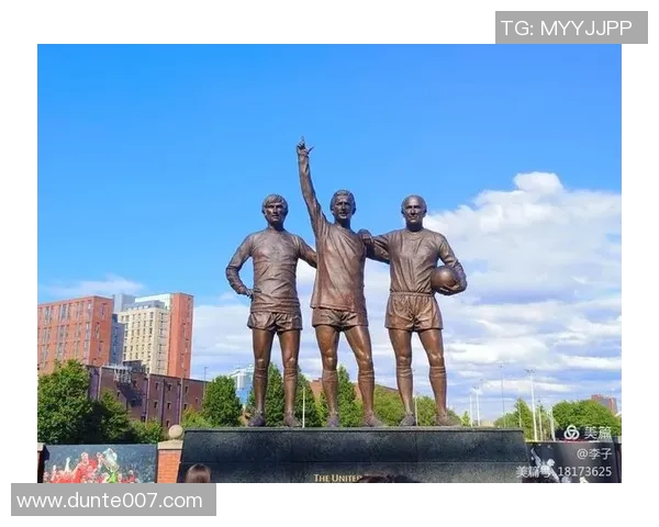 八十年代英国足球传奇球星回顾:辉煌岁月与永恒经典的传承